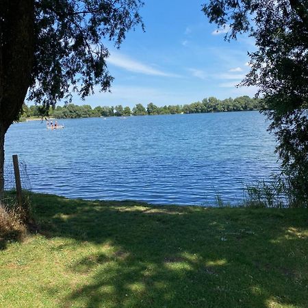 Auszeit-Ort Mit Wohlfuehl-Garantie Apartment Neu-Ulm Luaran gambar